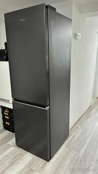 SAMSUNG RB34C605CWW/EF čierna chladnička