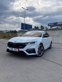 Predám Škoda Octavia 4 Vrs 2.0Tsi 180kw DSG DCC