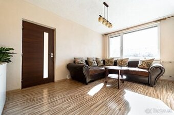 REZERVOVANÝ Praktický 4 izbový byt Rosná ul. Košic