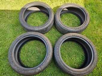 Dunlop SPORT MAXX RT 245/45 ZR19 98Y