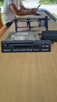 Predám originál rádio do E46 - 1