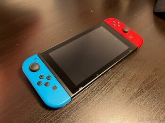 Predám Nintendo Switch Neon
