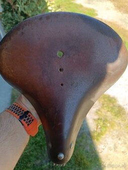 Kožené staré sedadlo na bicykel historický, Turist