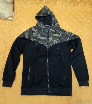 Tepláková bunda s kapucňou