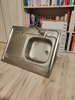 Predám kuchynský drez