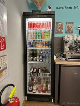 Presklená chladnička na nápoje