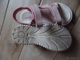 Sandále Bench Kozene Velk.29 NOVÉ