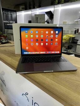 Apple MacBook Pro 13″ (2017)