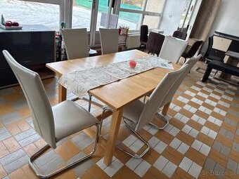 Rozťahovací stôl + 6 stoličky