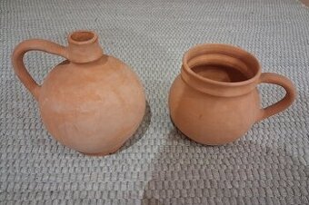 Hlinené neglazované nádoby - hrnček a džbánik