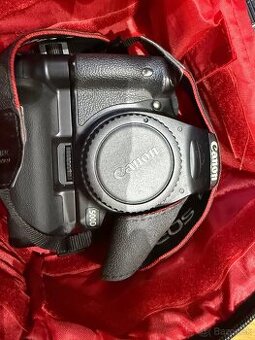 Canon EOS 500D + objektív Canon EF-S 18–55mm IS