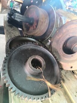 Koleso 55 zubove pre zetor traktor