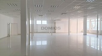 Klimatiz. obchodné priestory (389 m2, 170 m2, rampa, KE-V)