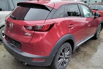 MAZDA CX-3 2.0 AWD 2015 predám DVERE, PIATE zadný nárazník