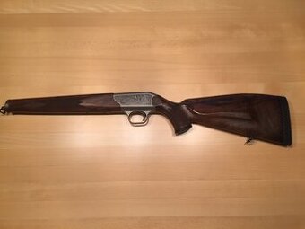Kúpim BLASER R93 kompletnú pažbu bez hlavne