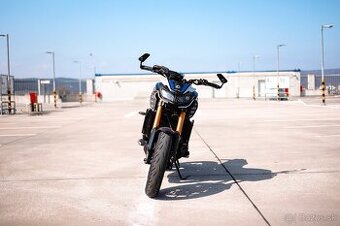 YAMAHA MT09-SP. Modelový rok 2017.
