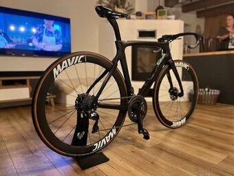 Pinarello Dogma F10 disc- Dura Ace DI2