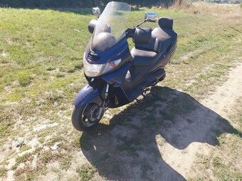 Suzuki burgman 250