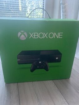 Predám Xbox One 500 GB + ovládač, slúchadlá a 4 hry 🎮 - 1