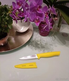 Tupperware nôž