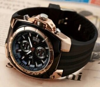 Krásne moderné pánske hodinky