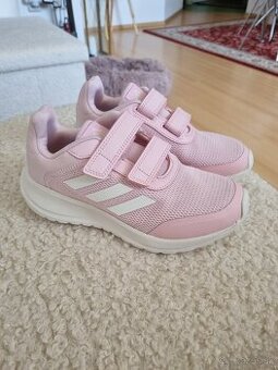 Dievčenské Adidas tenisky veľkosť 33