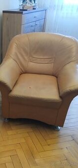 Kozene kreslo