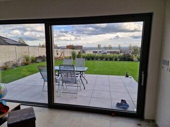 Hs portál hliník 3000x2200mm trojsklo profil Ultraglide.