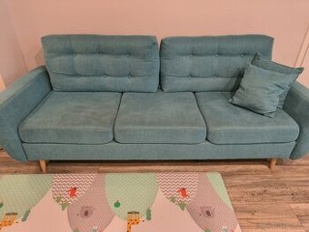 Rozkladacia pohovka s úložným priestorom