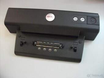 Predám novú dokovaciu stanicu DELL s adaptérom.