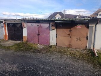 Predám 2 garaže vedľa seba