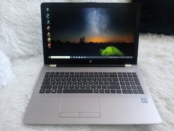 predám notebook Hp 250 G6 , Intel core i5 ,12gb ram ,ssd