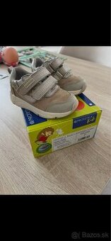 Predam topanky Protetika velkost 20 bezove