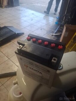 Predám novú nepoužitú batériu Varta 12V 14ah 190 A