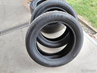 Predam zanovne letne pneu Goodyear 205/55 R17