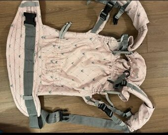 Rischino FLEXIBLE nosic do 0-3roky AKO NOVY