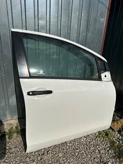 Predám airbagy Pasy Ecu Dvere Nárazník Kapota Yaris 2006-
