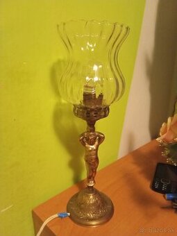 Mosadzná lampa