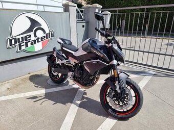 CFMOTO 800NK Sport +