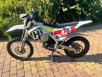 Husqvarna FE 350 2018 - stejné jako KTM exc-f 350