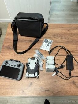 DJI Mini 4 Pro - 2× lietaný, prakticky nový
