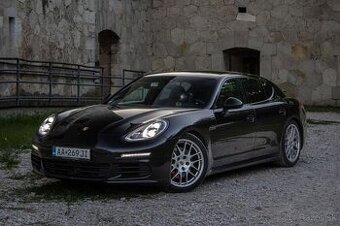 Porsche Panamera Diesel Tiptronic S 221kw - BOSE/PDLS+/PASM/