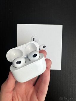 AirPods 3 biele