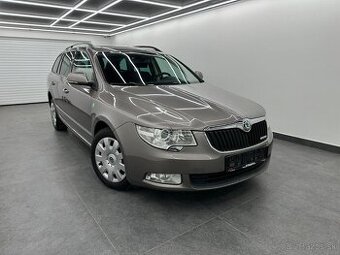 Superb Combi 1,6 TDI CR DPF Elegance M5 Ťažné