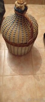 Predám pálenku, rajnice, sud na kapustu a iné pomôcky .