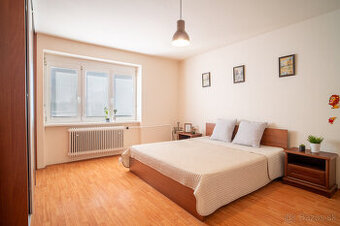 Na predaj priestranný 5-izbový rodinný dom v pokojnej lokali