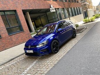 VW Golf 7 Variant R-Line packet - 110kw manuál