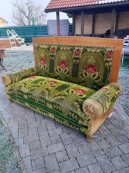Predám veľmi starý gauč - 1