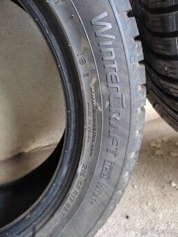 Zimné pneu 215/55 R17