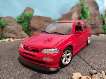 Prodám model 1:18 Ford escort RS cosworth